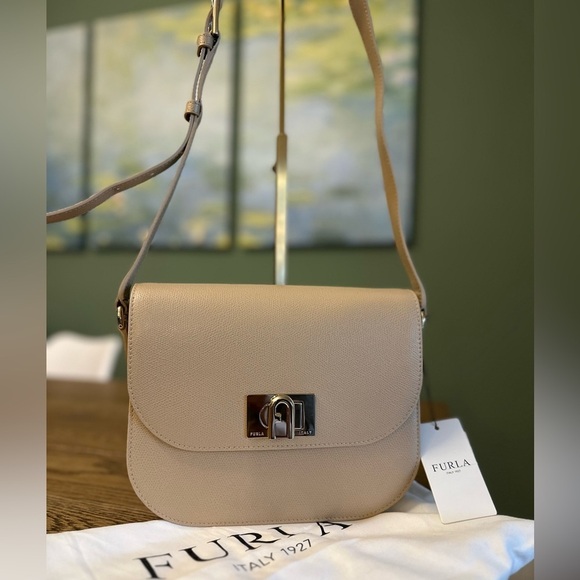 NWT! NEW! Furla Signature Furla 1927 Shoulder Bag -Sand - Picture 2 of 14